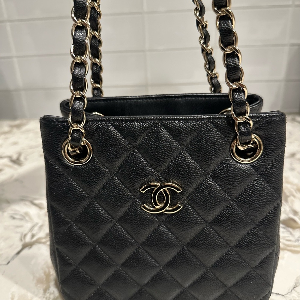 CHANEL Caviar Quilted Mini Bucket Bag Black GHW - Picture 3 of 17